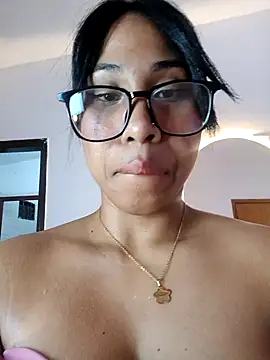 KarlieMoore's cam snapshot