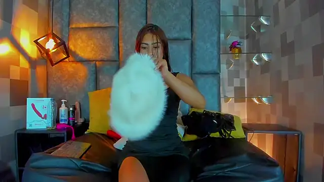 Emily_Mitchell's cam snapshot