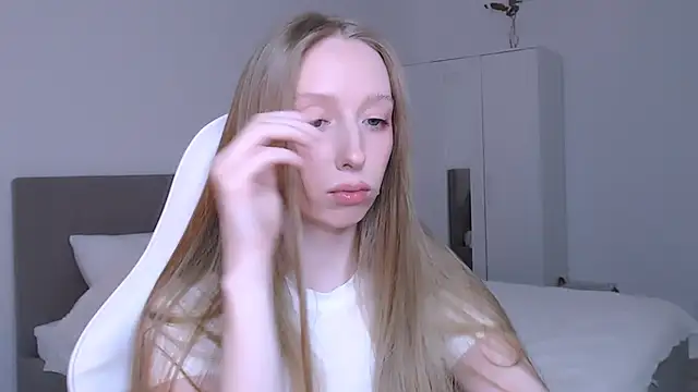 Luna_insniity's cam snapshot