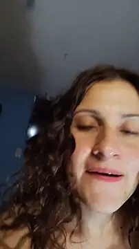 lindasyt live sex cam