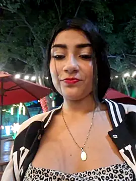 Sweed-virgin-pussy live sex cam