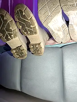 CruelSiren's cam snapshot