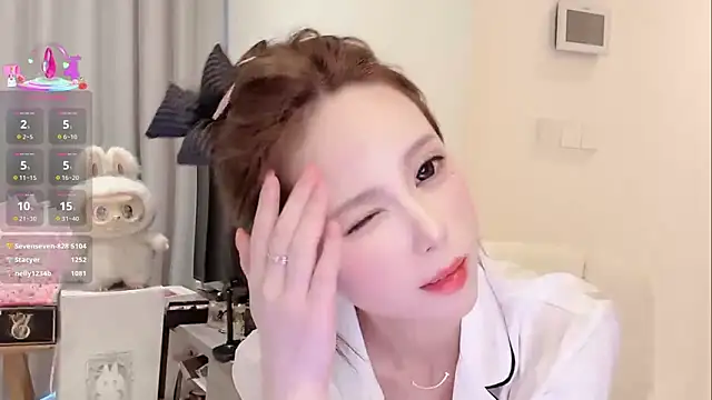 Nebula-qiu live sex cam