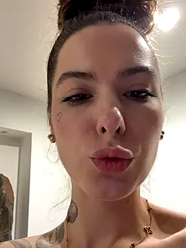 Sugarbellax live sex cam