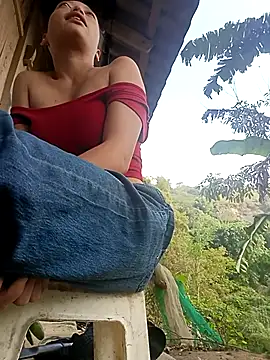 llomayy-love live sex cam