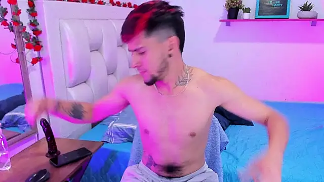 vaalentiino live sex cam