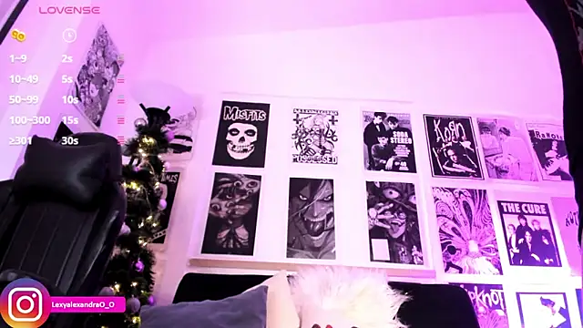Lexyjoycce live sex cam