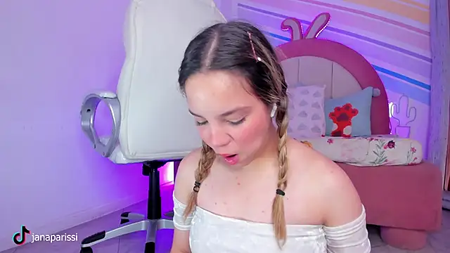 jana_parissi's cam snapshot