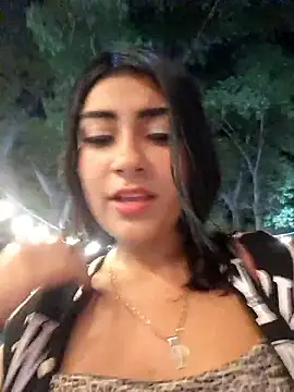 Sweed-virgin-pussy live sex cam