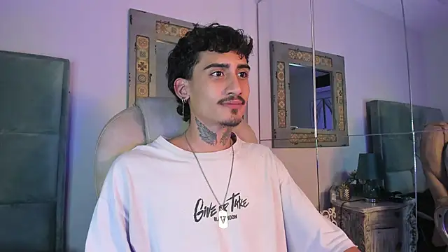 Mr_Strike live sex cam