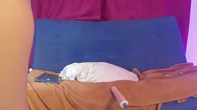 swetty_loverss's cam snapshot