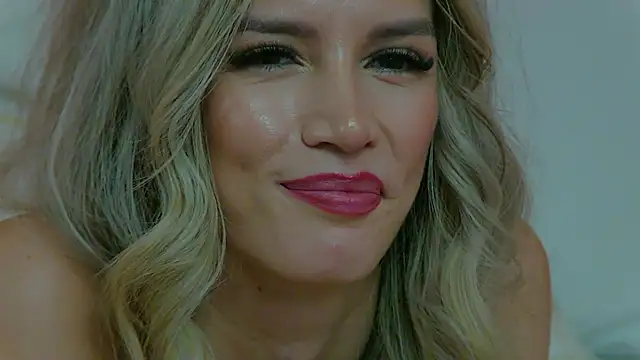 IvySamek's cam snapshot