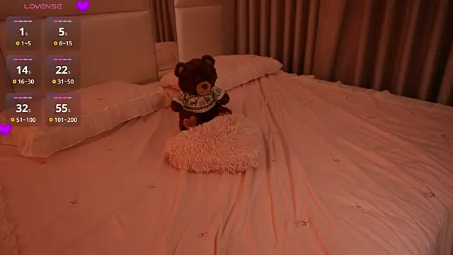 Lilly_Colins live sex cam