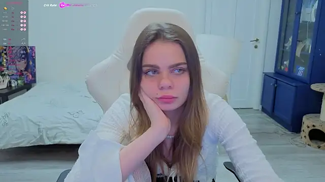 xAlisontiny's cam snapshot