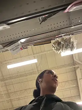 Your_Paris's cam snapshot