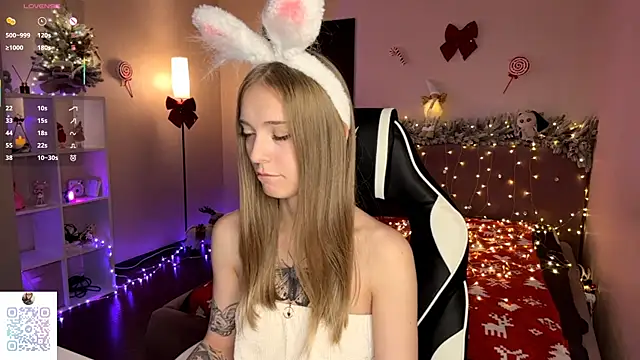 EvaPeace's cam snapshot