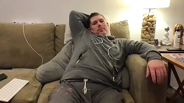 God_Of_ThundeRR live sex cam