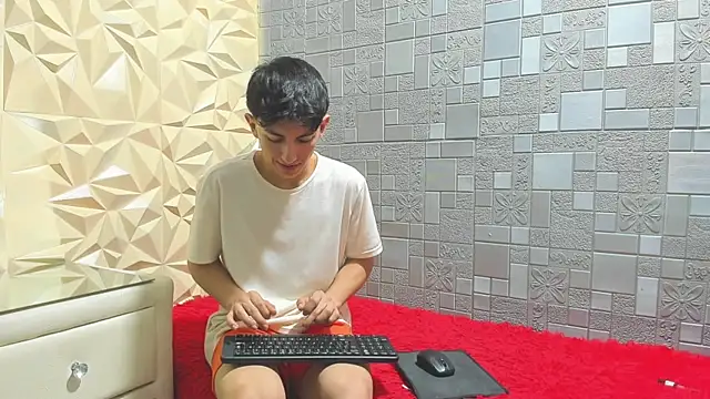 ElanGiraldo live sex cam