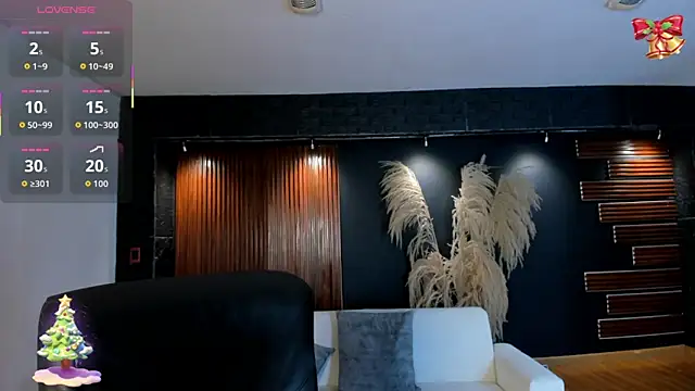 Saara_Corraless's cam snapshot