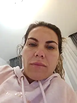 FeliciaKrige's cam snapshot