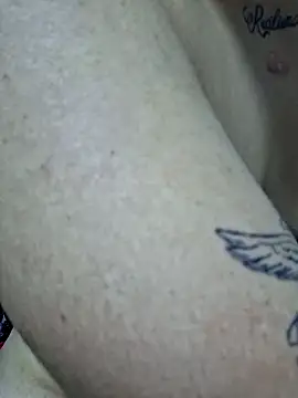 Alis_1327 live sex cam