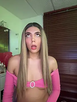 LadyCandy25 live sex cam