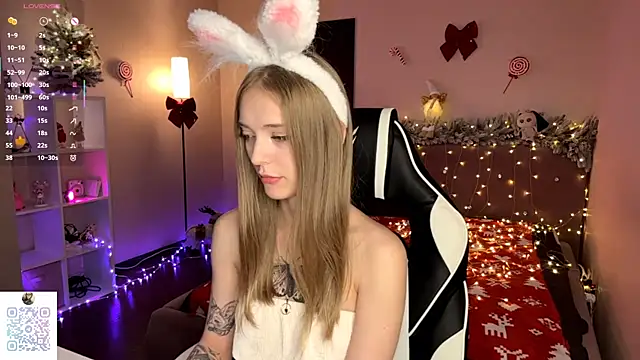 EvaPeace's cam snapshot