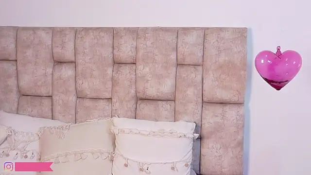 LunaOcampo_'s cam snapshot