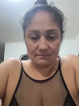 gabiTetas live sex cam