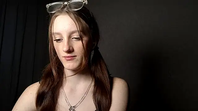 LisaBoddy live sex cam