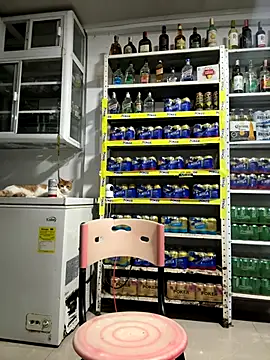 OliverWest04 live sex cam