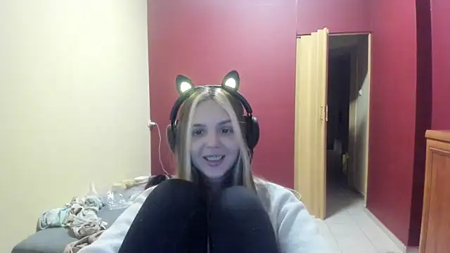 LunaAngell's cam snapshot