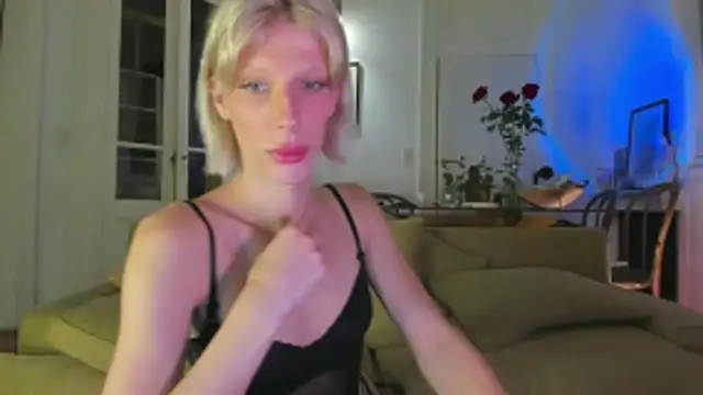 AliceSnowCatt live sex cam