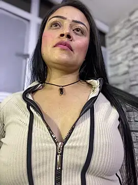 Gabriela-Grace's cam snapshot