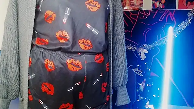 VanessaRey_'s cam snapshot