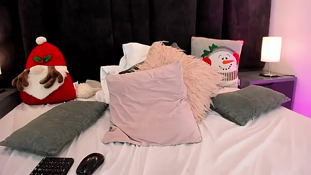 Freyaa__'s cam snapshot