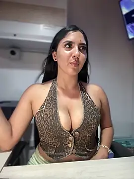 Sofia_Collins-'s cam snapshot