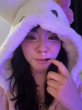 Kitty_yukimura live sex cam
