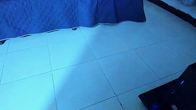 niko_cute18's cam snapshot