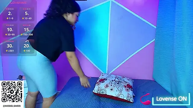 aaron_antonella_mds live sex cam