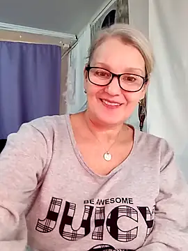 irinamaux live sex cam