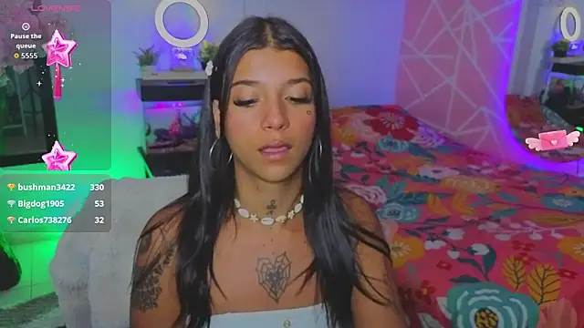 CoralRigan live sex cam