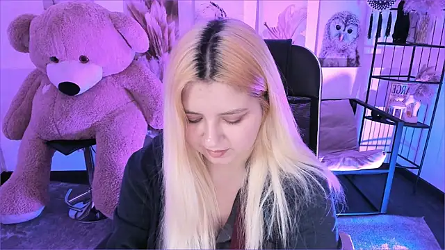 DiaAngell's cam snapshot