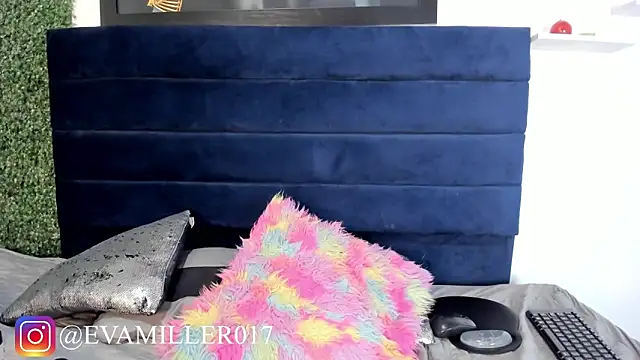 eva_miller7's cam snapshot