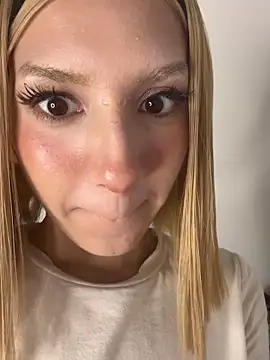 SweetBunnyGF live sex cam