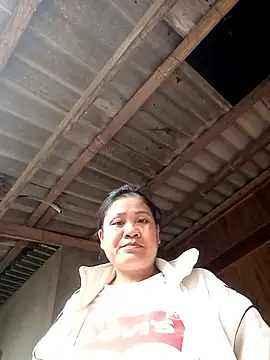 hey-bana's cam snapshot