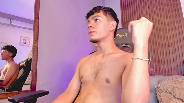 Hot_alex21 live sex cam