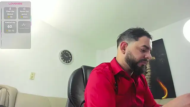 Ethan_Castellano live sex cam