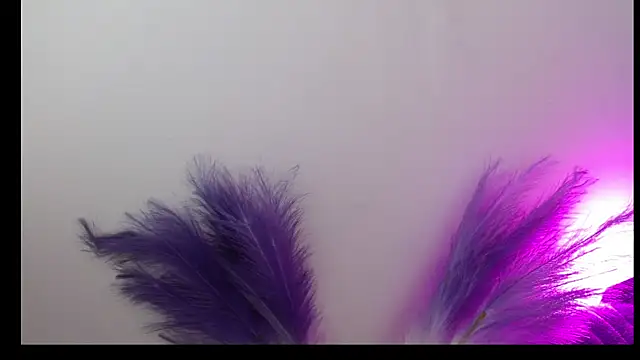 Queen_Rousee's cam snapshot