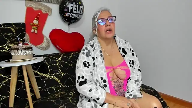 marilyn70's cam snapshot